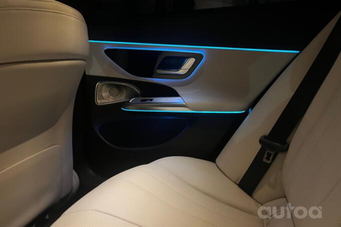 Mercedes-Benz E-Class W214