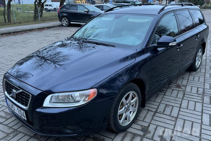 Volvo V70 3 generation wagon