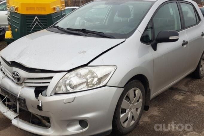Toyota Auris 1 generation [restyling] Hatchback 5-doors