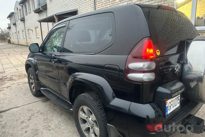 Toyota Land Cruiser Prado J120 SUV 3-doors
