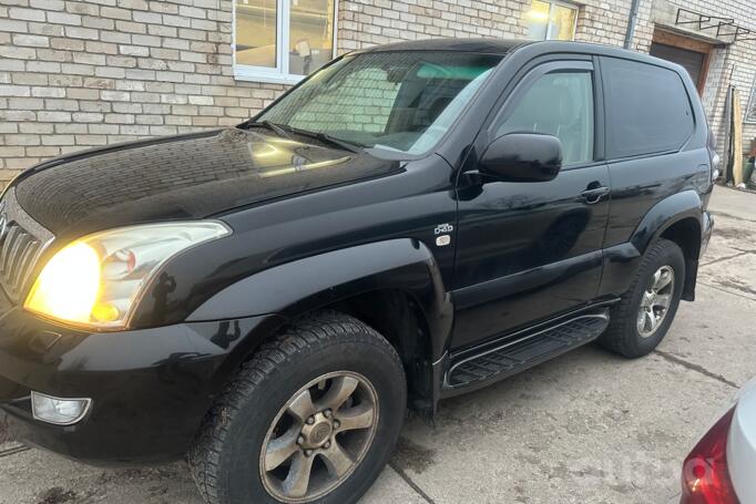 Toyota Land Cruiser Prado J120 SUV 3-doors