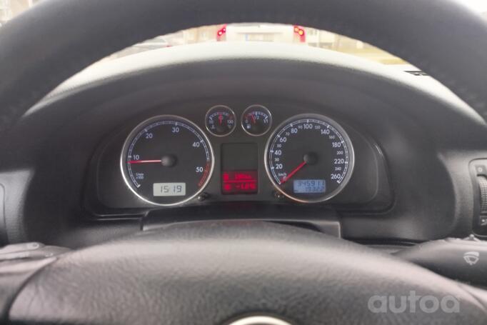 Volkswagen Passat B5.5 [restyling] Sedan