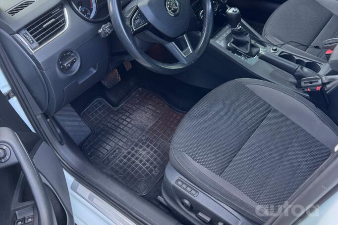 Skoda Octavia 3 generation [restyling] Combi Scout wagon 5-doors