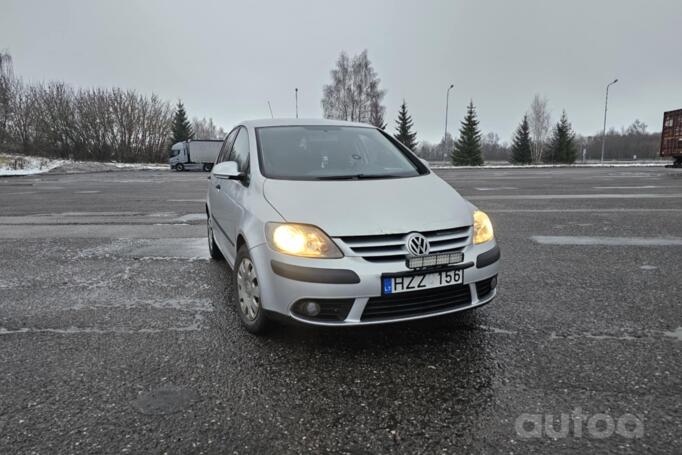 Volkswagen Golf Plus 1 generation
