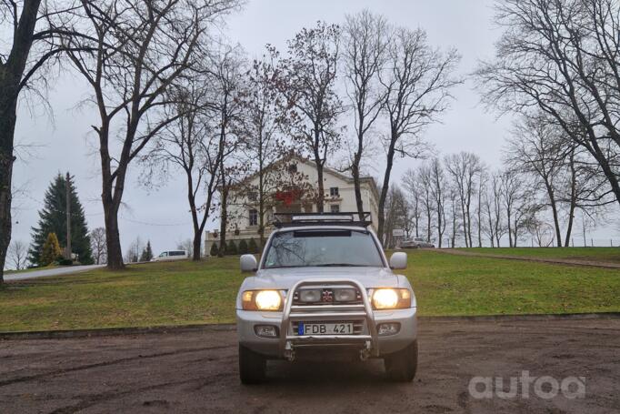 Mitsubishi Pajero 3 generation SUV 3-doors