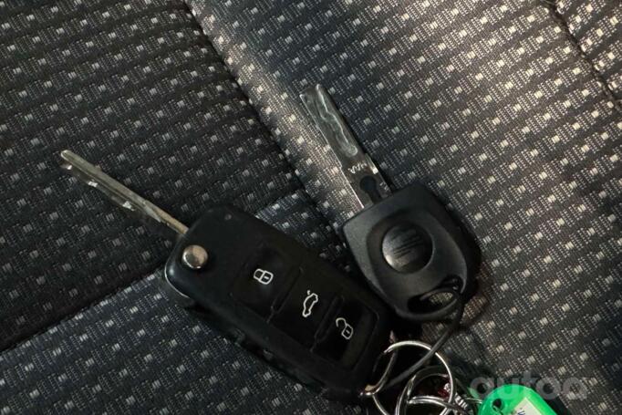 SEAT Leon 2 generation [restyling] Cupra hatchback 5-doors