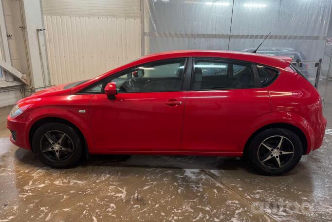 SEAT Leon 2 generation [restyling] Cupra hatchback 5-doors