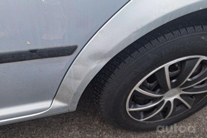 Volkswagen Golf 4 generation Hatchback 5-doors