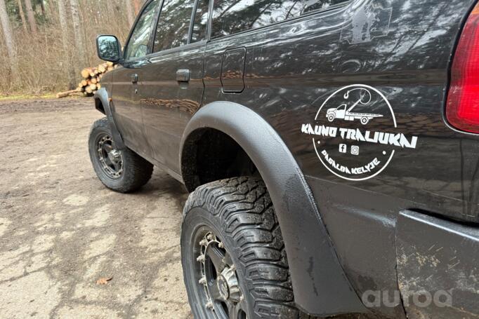 Mitsubishi Pajero Sport 1 generation SUV