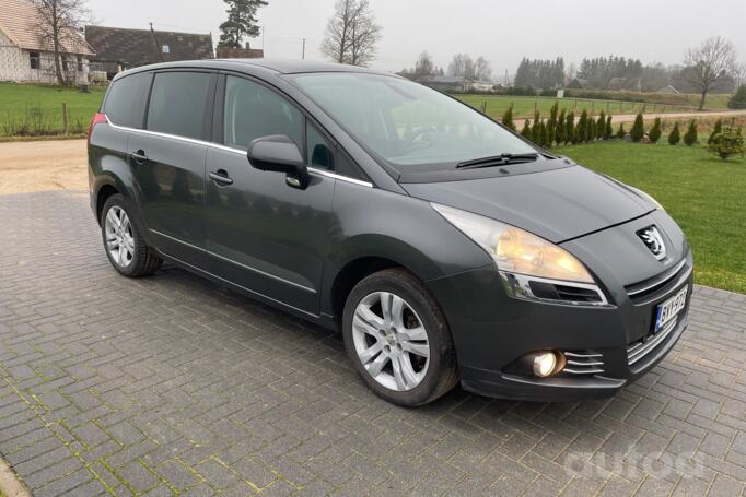 Peugeot 5008 1 generation Minivan