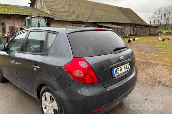 Kia Cee'd 1 generation Hatchback 5-doors