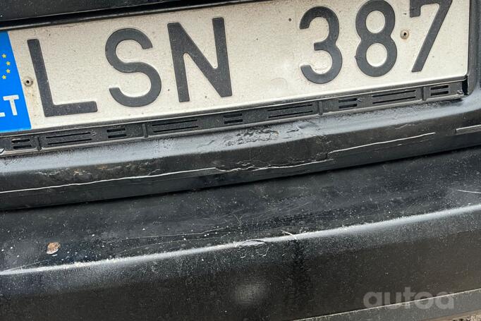 Volkswagen Passat B6 wagon 5-doors