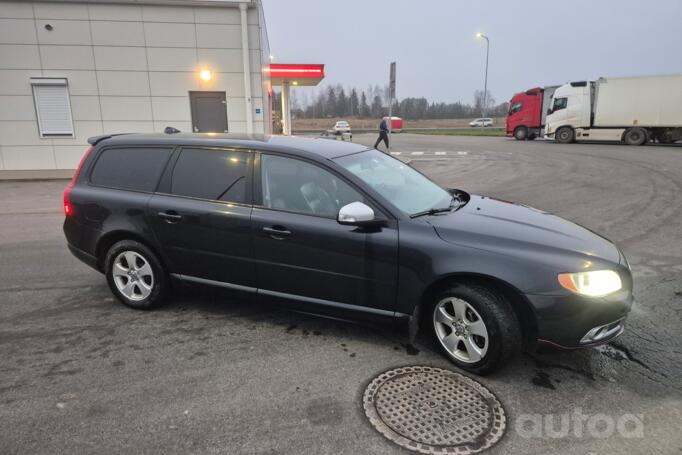 Volvo V70 3 generation wagon
