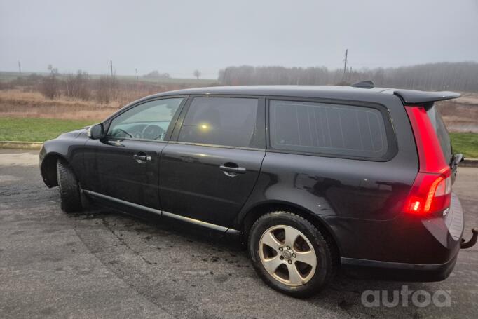Volvo V70 3 generation wagon