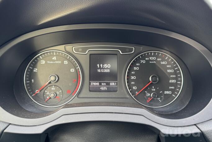 Audi Q3 8U Crossover