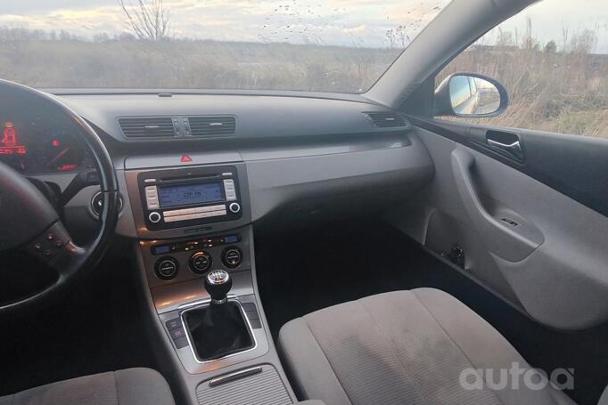 Volkswagen Passat B6 Sedan 4-doors