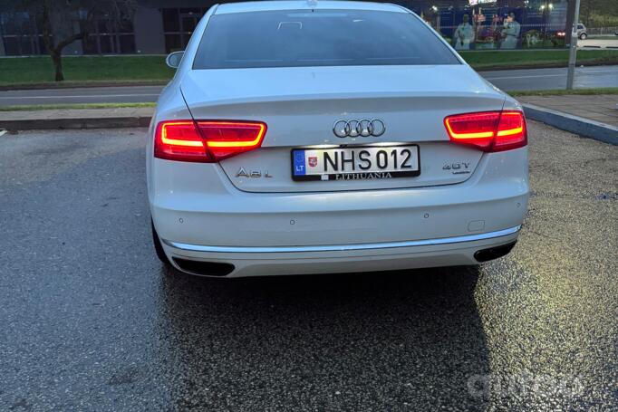 Audi A8 D4/4H Sedan