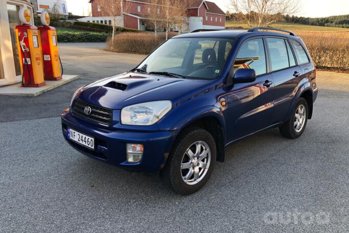Toyota RAV 4 2 generation (XA20)