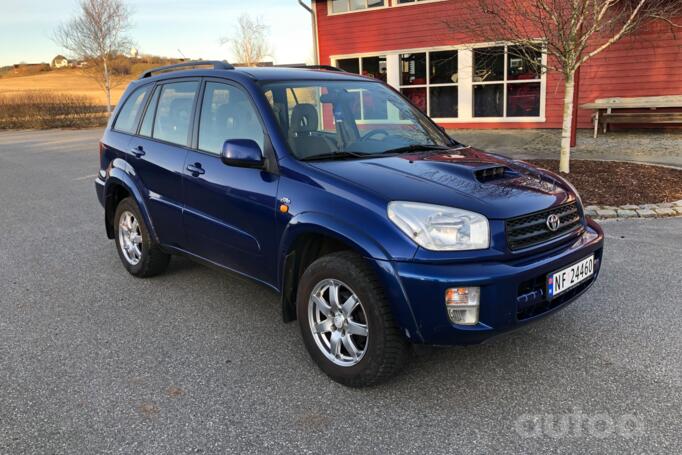 Toyota RAV 4 2 generation (XA20)