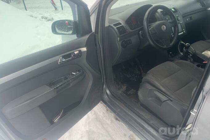 Volkswagen Touran 1 generation Minivan