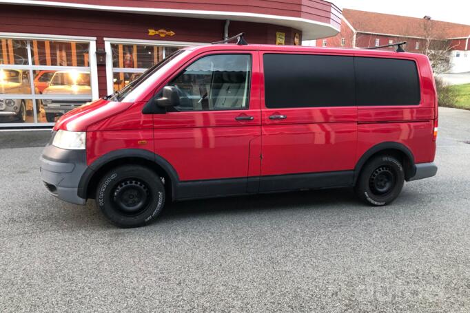Volkswagen Transporter T5 Minivan 4-doors