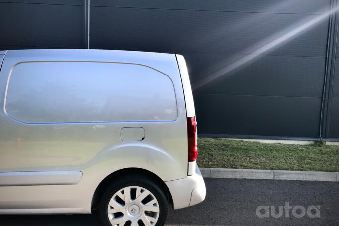 Peugeot Partner 2 generation [2th restyling] Tepee minivan