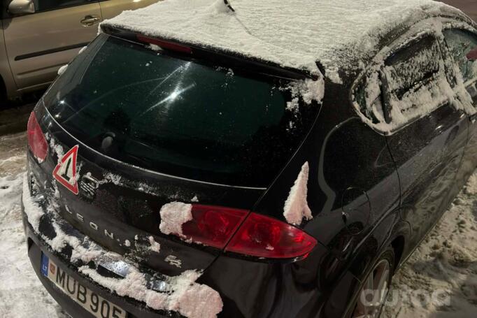 SEAT Leon 2 generation [restyling] FR hatchback 5-doors