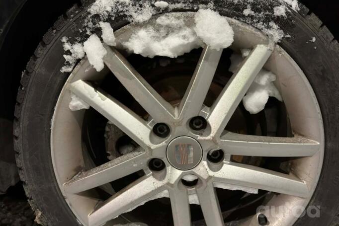 SEAT Leon 2 generation [restyling] FR hatchback 5-doors