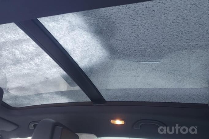 Volkswagen Tiguan 1 generation [restyling] Crossover