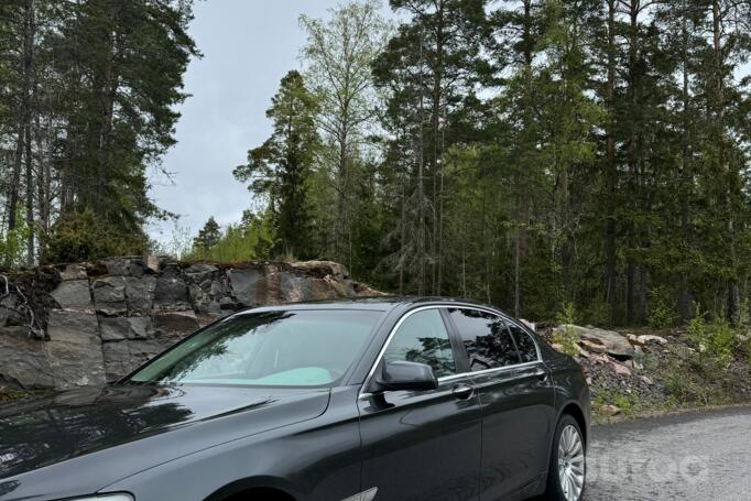 BMW 7 Series F01/F02 Sedan