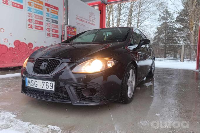 SEAT Leon 2 generation Hatchback 5-doors