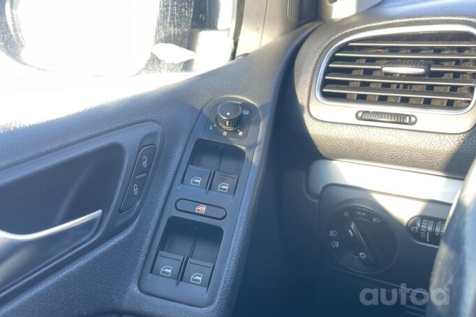 Volkswagen Golf 6 generation Hatchback 5-doors