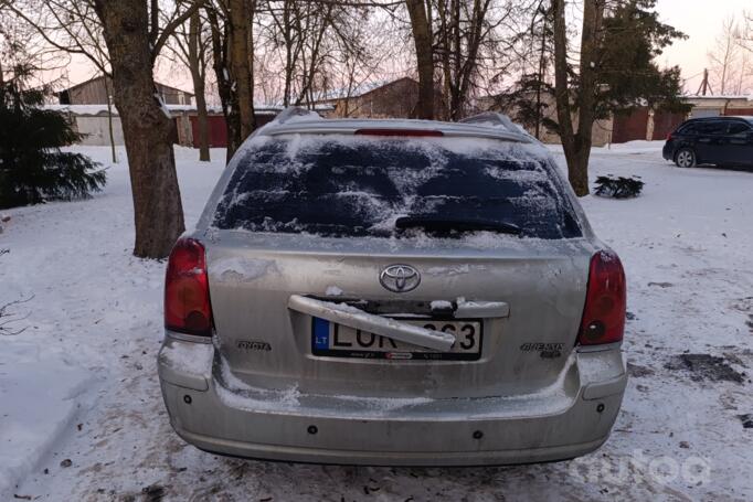 Toyota Avensis 2 generation wagon