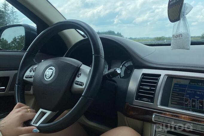 Jaguar XF X250 Sedan 4-doors