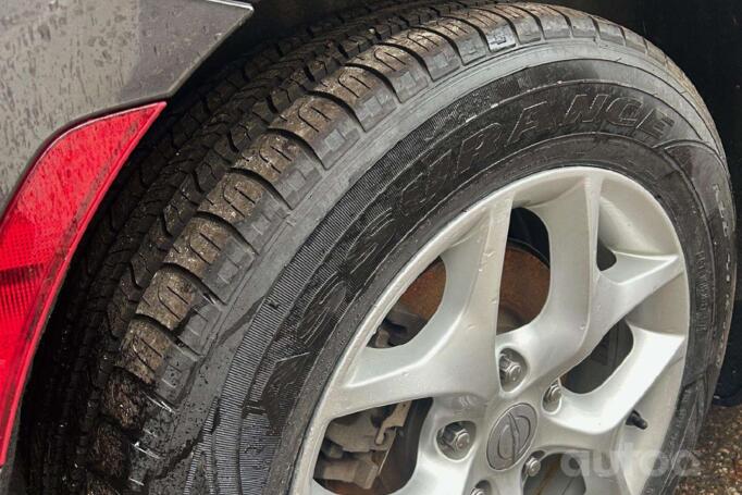 Chrysler Pacifica 2 generation Minivan