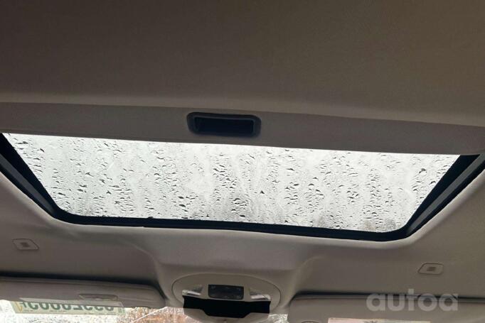 Chrysler Pacifica 2 generation Minivan