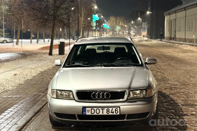 Audi A4 B5 Avant wagon 5-doors