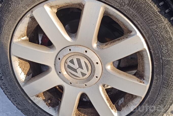 Volkswagen Passat B5 Sedan 4-doors