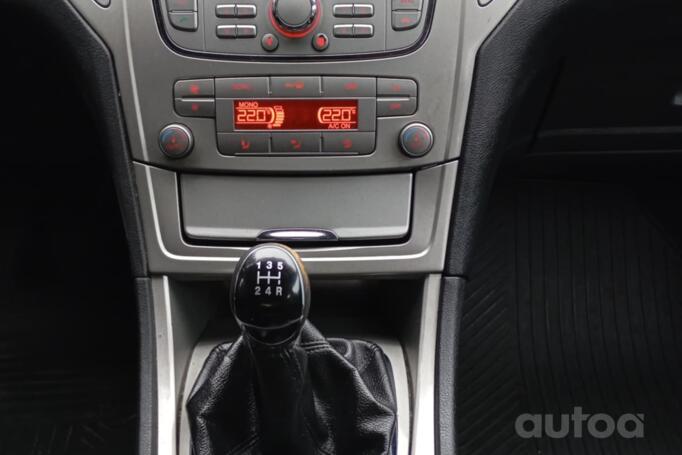 Ford Mondeo 4 generation Sedan