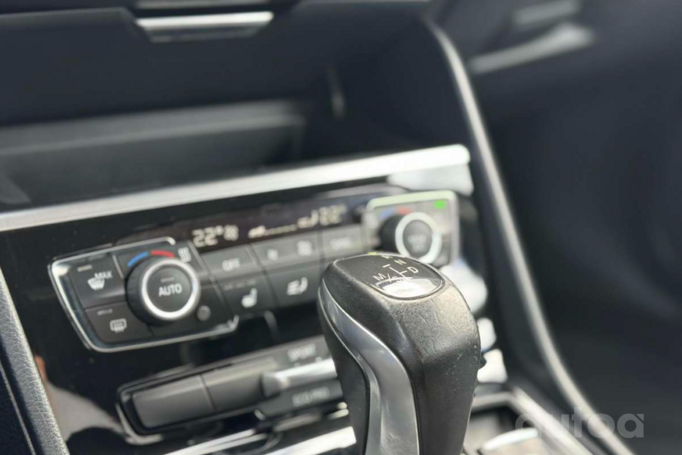 BMW 2 Series Active Tourer F45 Minivan