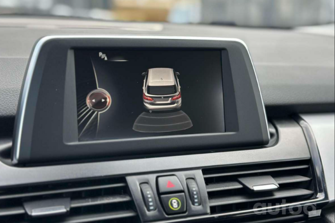 BMW 2 Series Active Tourer F45 Minivan