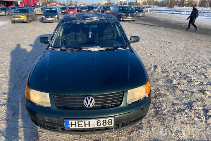 Volkswagen Passat B5 Sedan 4-doors
