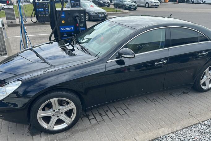 Mercedes-Benz CLS-Class C219 Sedan
