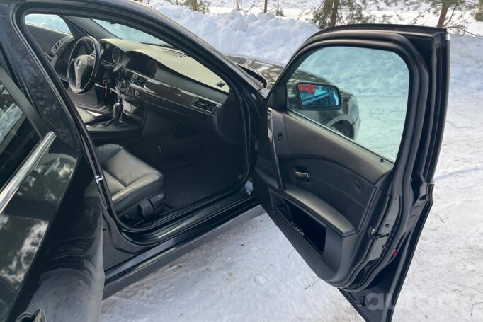 BMW 5 Series E60/E61 Touring wagon