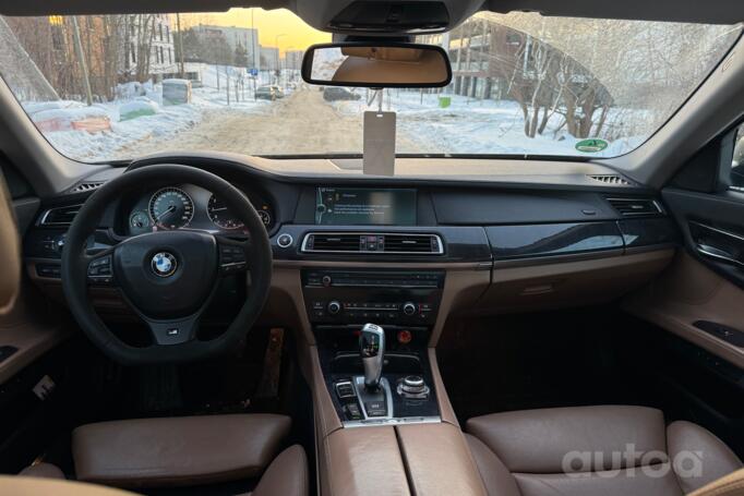 BMW 7 Series F01/F02 Sedan