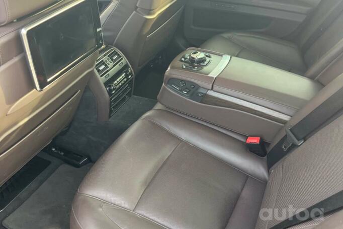 BMW 7 Series F01/F02 [restyling] Sedan