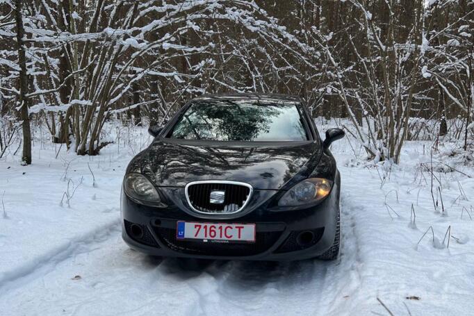SEAT Leon 2 generation Hatchback 5-doors