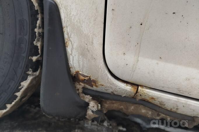 Mazda 3 BK [restyling] Hatchback 5-doors