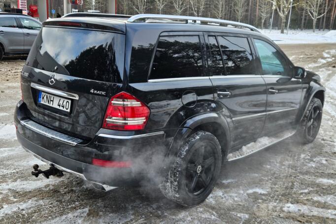 Mercedes-Benz GL-Class X164 SUV