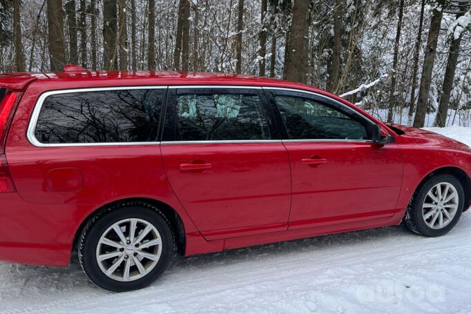 Volvo V70 3 generation wagon